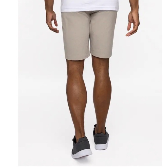 Travis Mathew Men’s Beck Flat Front Chino Hybrid Shorts Size 38 New with tags - Picture 2 of 10